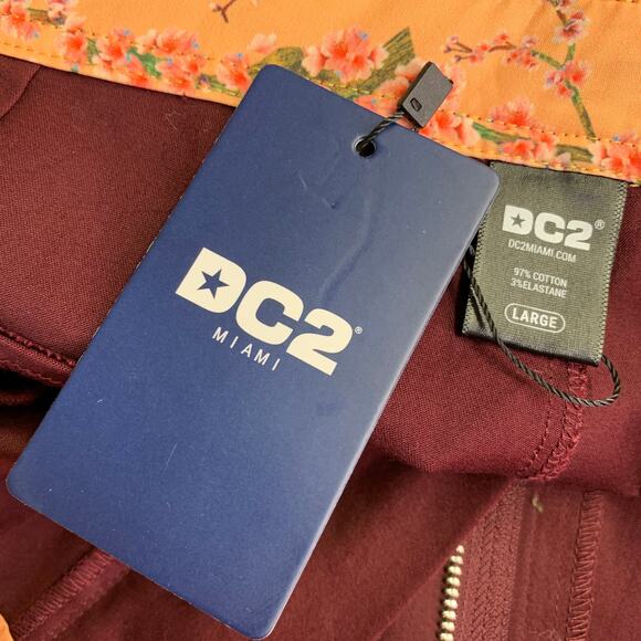 DC2 MIAMI Size L Burgundy Cotton Blend Flat Front Zip Fly Shorts - Picture 4 of 5